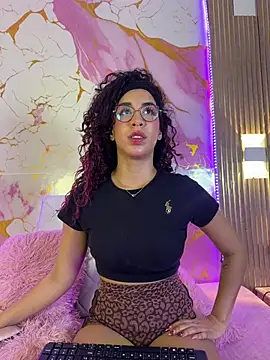 Woo isDaphne online show from March 2026 11:04:02 PM