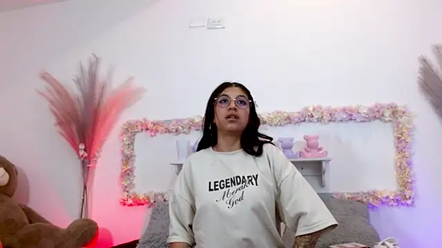 sharlotaustral18 online show from March 2026 03:56:02 AM