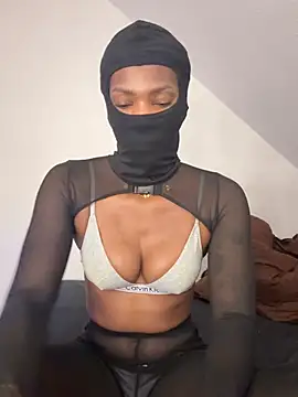 KiaraAmara online show from February 2026 07:10:01 PM