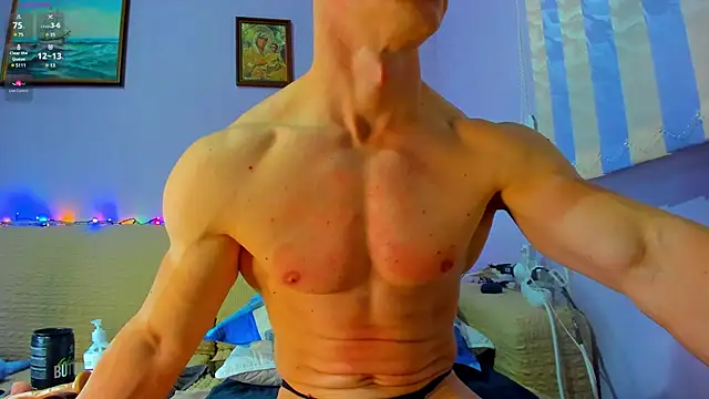 Snapshot of Shestifold_ chatting on December 2024 05:48:01 PM Shestifold online show from December 2024 05:48:01 PM