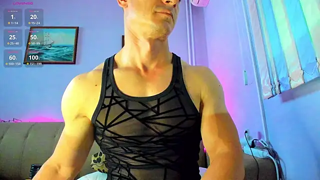 Snapshot of Shestifold_ chatting on October 2025 02:07:02 PM Shestifold online show from October 2025 02:07:02 PM