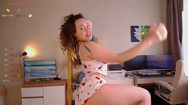 Snapshot of Monroe_Linger chatting on March 2026 06:52:01 AM Monroe Linger online show from March 2026 06:52:01 AM