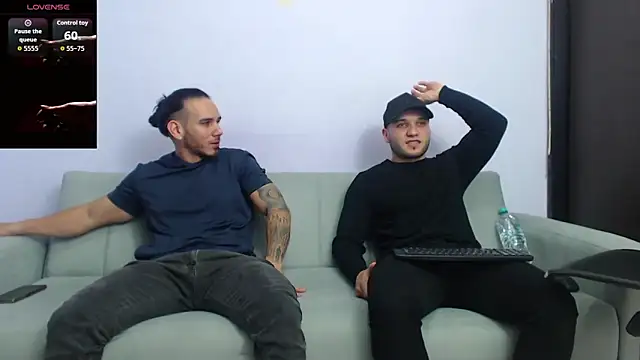 jhustin marcius online show from December 2025 10:05:02 PM