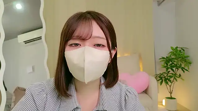 Snapshot of Saki_chanF chatting on August 2026 09:00:01 AM Saki chanF online show from August 2026 09:00:01 AM