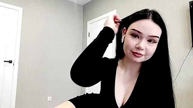 MiaAsterr online show from February 2026 08:04:01 AM