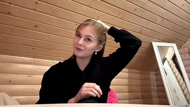 TessSamul online show from April 2026 05:32:02 PM