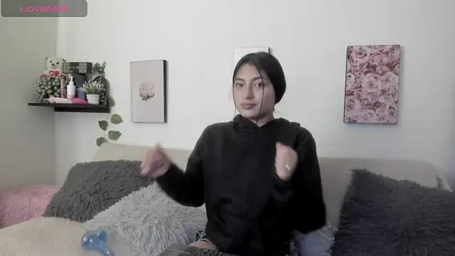 Snapshot of Alexaalove_1 chatting on February 2026 01:01:02 PM Alexaalove 1 online show from February 2026 01:01:02 PM