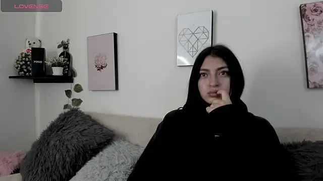 Snapshot of Alexaalove_1 chatting on February 2026 12:05:02 PM Alexaalove 1 online show from February 2026 12:05:02 PM