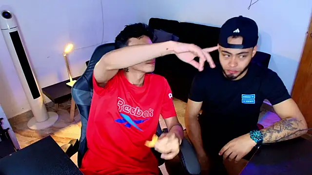 Snapshot of Xanderstone00 chatting on March 2026 02:34:01 PM Xanderstone00 online show from March 2026 02:34:01 PM