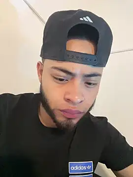 Snapshot of Xanderstone00 chatting on March 2026 02:48:01 AM Xanderstone00 online show from March 2026 02:48:01 AM