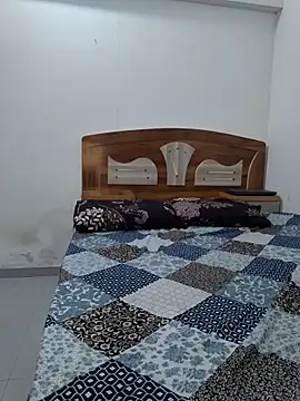 LIZANI 0 online show from February 2026 03:29:02 AM