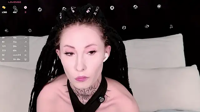 Snapshot of roxy_morrison_x chatting on March 2026 05:38:01 PM roxy morrison x online show from March 2026 05:38:01 PM