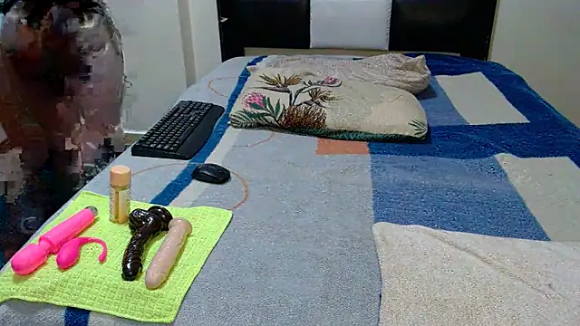 Snapshot of VeronaDimexx chatting on March 2026 07:31:01 PM VeronaDimexx online show from March 2026 07:31:01 PM