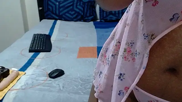 Snapshot of VeronaDimexx chatting on March 2026 09:52:02 PM VeronaDimexx online show from March 2026 09:52:02 PM