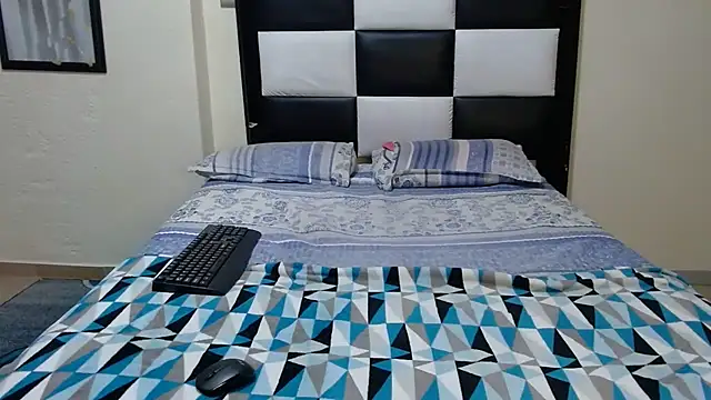 Snapshot of VeronaDimexx chatting on March 2026 09:42:01 PM VeronaDimexx online show from March 2026 09:42:01 PM