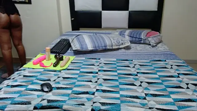 Snapshot of VeronaDimexx chatting on March 2026 11:37:01 PM VeronaDimexx online show from March 2026 11:37:01 PM