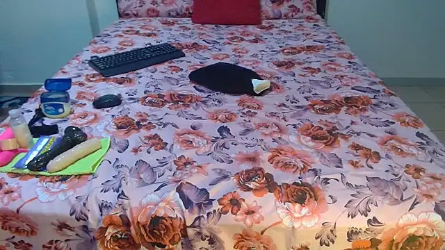 Snapshot of VeronaDimexx chatting on April 2026 03:24:02 AM VeronaDimexx online show from April 2026 03:24:02 AM