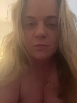 Piper Milf 36 online show from February 2026 01:38:02 PM