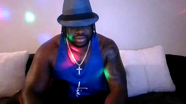 darkstallion7 online show from February 2026 03:47:01 AM