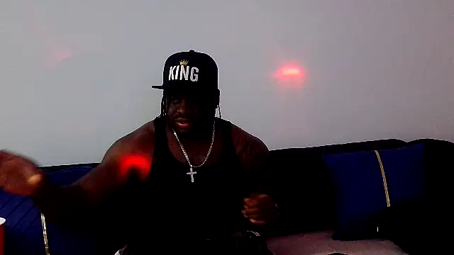 Snapshot of darkstallion7 chatting on April 2026 12:13:02 AM darkstallion7 online show from April 2026 12:13:02 AM