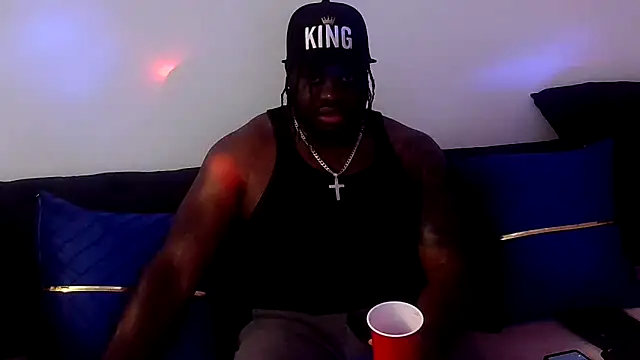 Snapshot of darkstallion7 chatting on April 2026 05:32:01 AM darkstallion7 online show from April 2026 05:32:01 AM