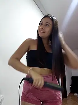 Snapshot of JuliettaArlet chatting on May 2026 11:07:02 AM JuliettaArlet online show from May 2026 11:07:02 AM