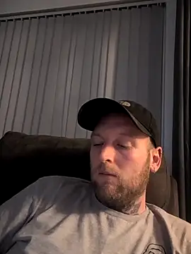 Snapshot of dave32000 chatting on February 2026 12:29:02 AM dave32000 online show from February 2026 12:29:02 AM