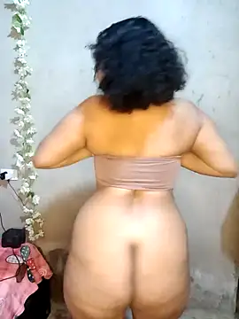 Snapshot of amandaa_21 chatting on April 2026 03:42:01 AM amandaa 21 online show from April 2026 03:42:01 AM