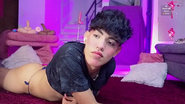 Snapshot of max_femboy chatting on April 2026 06:33:02 AM max femboy online show from April 2026 06:33:02 AM