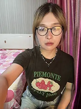Snapshot of A-cola chatting on July 2026 07:55:02 AM A-cola online show from July 2026 07:55:02 AM