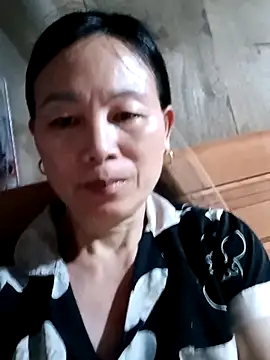 Snapshot of Kiss_love2 chatting on May 2026 03:55:02 AM Kiss love2 online show from May 2026 03:55:02 AM