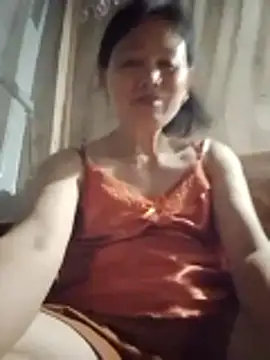 Snapshot of Kiss_love2 chatting on June 2026 02:33:01 PM Kiss love2 online show from June 2026 02:33:01 PM