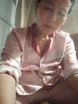 Snapshot of Kiss_love2 chatting on June 2026 08:19:01 AM Kiss love2 online show from June 2026 08:19:01 AM