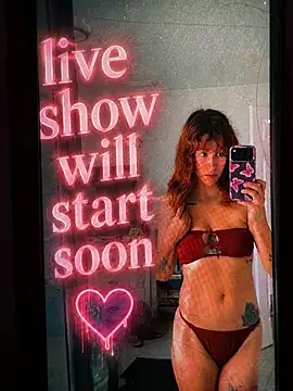 Snapshot of minnie_sexyy chatting on June 2026 04:47:02 AM minnie sexyy online show from June 2026 04:47:02 AM