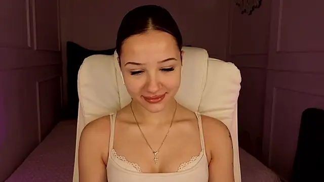 baby brunettee  online show from March 2026 03:08:01 PM