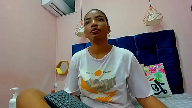 Sexy ebony 1 online show from April 2026 11:43:01 AM