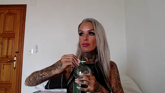 Sophie-Logan-Ink online show from March 2026 11:39:02 AM