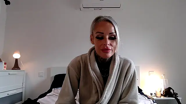 Sophie-Logan-Ink online show from March 2026 10:10:01 AM