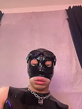 Snapshot of RubberGummi chatting on April 2026 11:48:01 AM RubberGummi online show from April 2026 11:48:01 AM