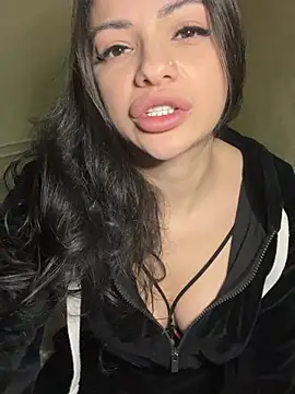 Layana Ro online show from February 2026 08:35:01 PM