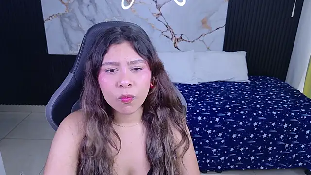 Sophie19   online show from March 2026 12:18:01 PM