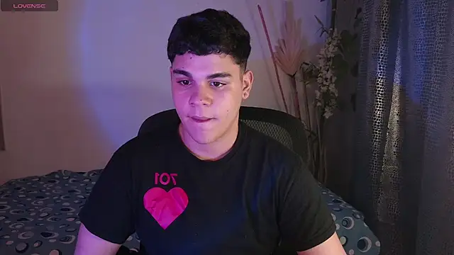 eithan jonnes online show from March 2026 09:32:02 PM