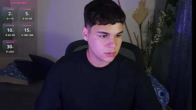 eithan jonnes online show from April 2026 08:58:02 PM