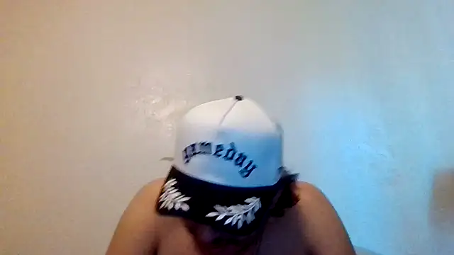 Tallhungandcloudy online show from February 2026 11:50:02 PM