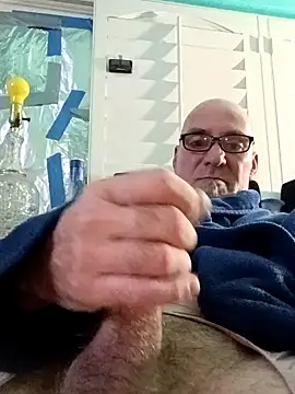 Snapshot of scott12347762 chatting on February 2026 05:03:01 AM scott12347762 online show from February 2026 05:03:01 AM