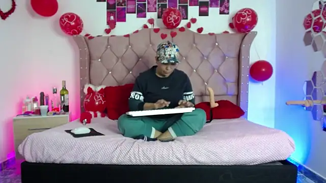 nat evans8 online show from February 2026 03:36:02 AM