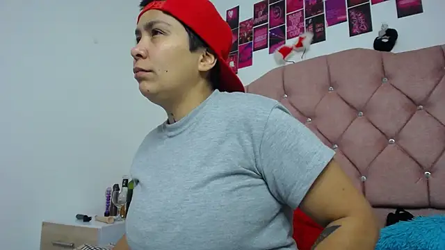 Snapshot of nat_evans8 chatting on March 2026 10:25:01 PM nat evans8 online show from March 2026 10:25:01 PM