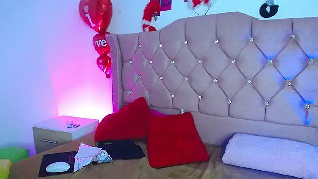 Snapshot of nat_evans8 chatting on April 2026 03:47:01 AM nat evans8 online show from April 2026 03:47:01 AM