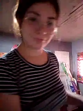 Luna33- online show from March 2026 04:36:01 PM