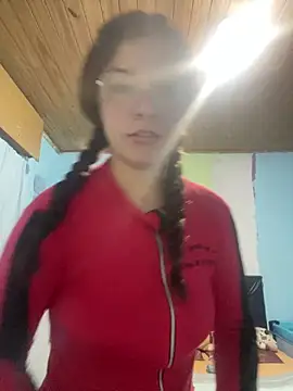Snapshot of Luna33- chatting on May 2026 09:42:02 PM Luna33- online show from May 2026 09:42:02 PM